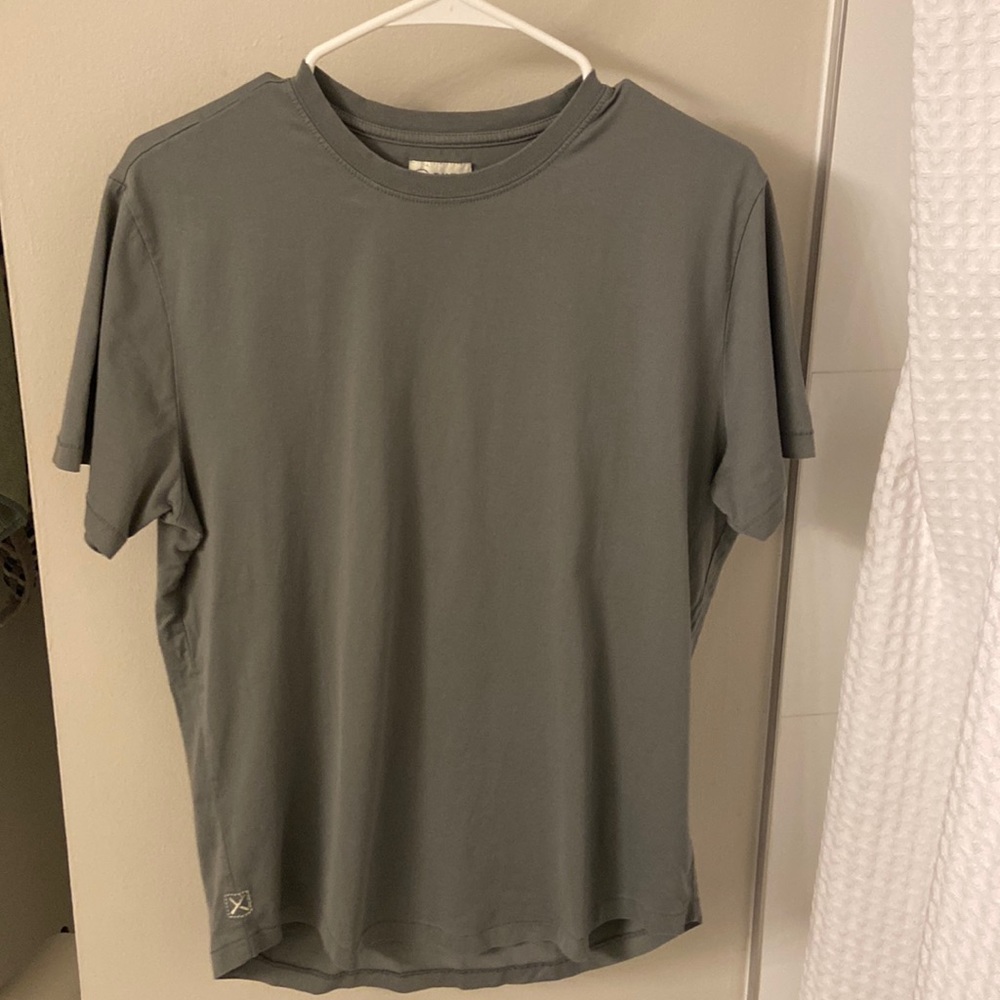 Cuts clothing prima tee in sage